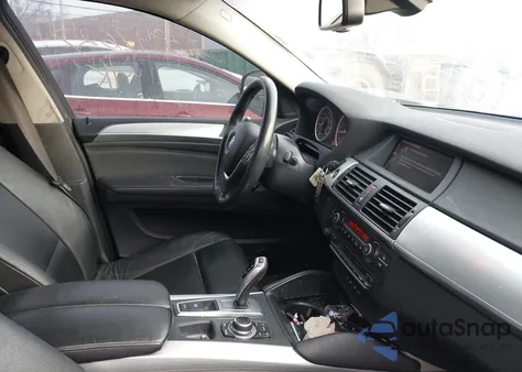 2011 BMW X6 xDrive35I z USA, uszkodzony, nr VIN 5UXFG2C54BLX09250